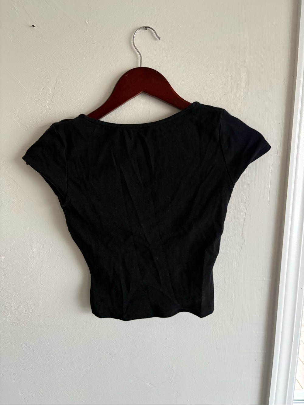 Zine Clothing Black Short Sleeve Scoop Neck Tee
